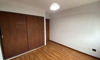 Departamento dos ambientes - Morón