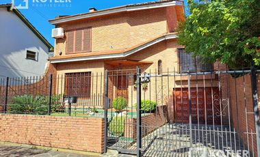 Oportunidad!  Muy lindo Chalet - 3 dormitorios - Temperley