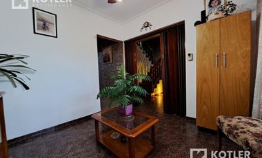 Oportunidad!  Muy lindo Chalet - 3 dormitorios - Temperley