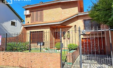 Oportunidad!  Muy lindo Chalet - 3 dormitorios - Temperley