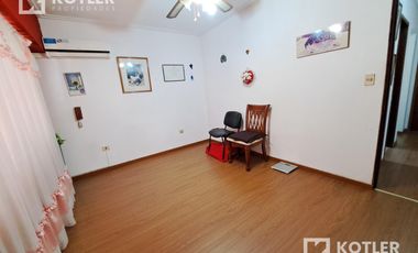 Oportunidad!  Muy lindo Chalet - 3 dormitorios - Temperley