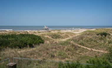 CASA EN VENTA, CASA COSTA ESMERALDA, MARITIMO III, LOTE AL 100,