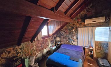 VENTA CASA 4 AMBIENTES EN VILLA ADELINA