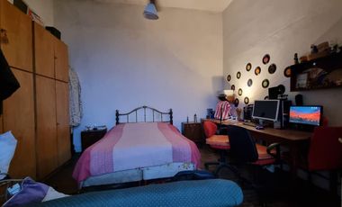 VENTA CASA 3 AMBIENTES CON JARDÌN, LOTE DE 8,66 X 29,14