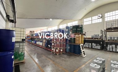 Lindo depósito y oficinas en predio cerrado en Munro