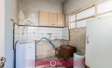 Venta casa 7 ambientes 294M² sobre terreno de 184M² en Boedo en estado a reciclar oportunidad única