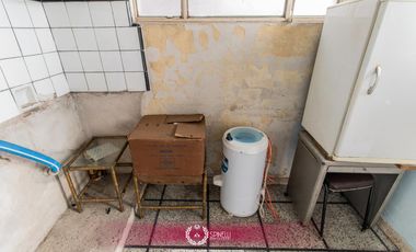 Venta casa 7 ambientes 294M² sobre terreno de 184M² en Boedo en estado a reciclar oportunidad única