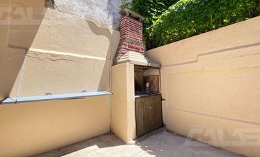 Casa Ph 3 ambientes - 2 dormitorios - Baño - Cochera - Ituzaingó norte