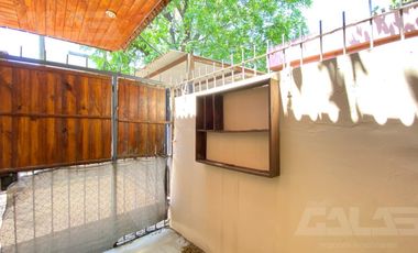 Casa Ph 3 ambientes - 2 dormitorios - Baño - Cochera - Ituzaingó norte