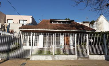 Chalet en Turdera con 2 dormitorios - APTO CRÉDITO