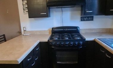 CASA EN RENTA EN VILLA DEL REY 1, ENSENADA.