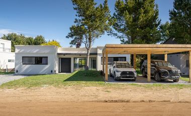 Casa en  VENTA, CASA, COSTA ESMERALDA,  RESIDENCIAL I, LOTE AL 100