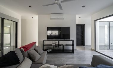 Casa en  VENTA, CASA, COSTA ESMERALDA,  RESIDENCIAL I, LOTE AL 100