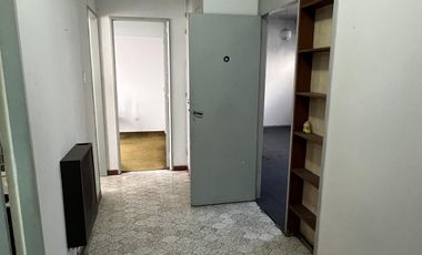 PH en venta en el centro de Banfield