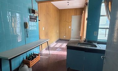 PH en venta en el centro de Banfield