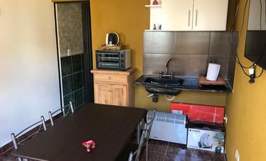 Departamento tipo casa en excelente ubicacion! Con patio!