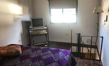 Departamento tipo casa en excelente ubicacion! Con patio!