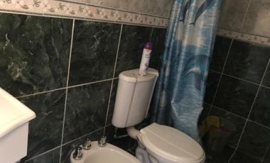 Departamento tipo casa en excelente ubicacion! Con patio!