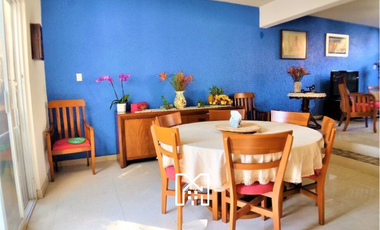 Casa en venta sobre Calzada de los Estrada Vista Hermosa Cuernavaca