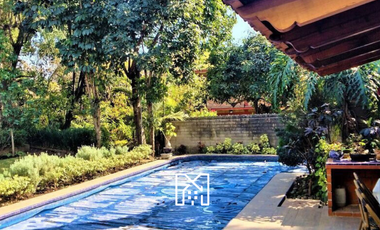 Casa en venta sobre Calzada de los Estrada Vista Hermosa Cuernavaca