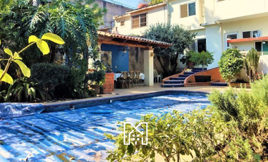 Casa en venta sobre Calzada de los Estrada Vista Hermosa Cuernavaca