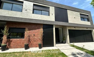 Casa en  Greenville II premium 4 dormitorios ascensor