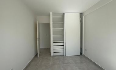 Excelente departamento de 2 ambientes en alquiler Morón