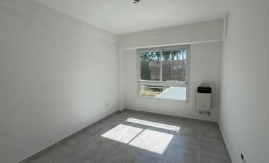 Excelente departamento de 2 ambientes en alquiler Morón
