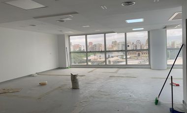 Oficina luminosa en alquiler en Palermo