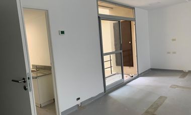 Oficina luminosa en alquiler en Palermo