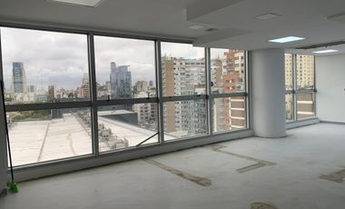 Oficina luminosa en alquiler en Palermo