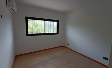 Hermoso departamento a nuevo de 2 dormitorios con cochera!