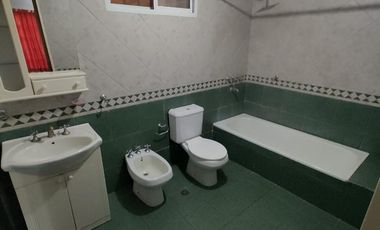 Chale, Gutierrez a una cuadra de Camino Genral Belgrano