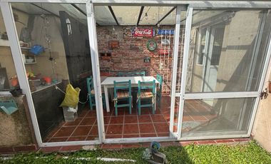 CHALET DE 4 AMBIENTES EN DOS PLANTAS