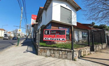 Local en  excelente esquina