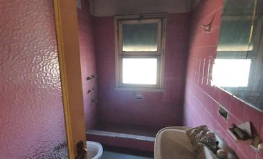 Local en  excelente esquina