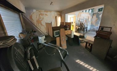 Local en  excelente esquina