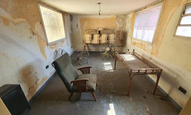 Local en  excelente esquina