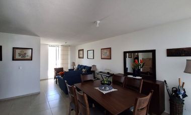 Departamento en Venta en PB  Zakia Querétaro 2 recamaras, amplio Jardin/ Alberca