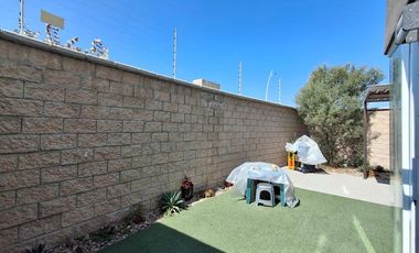 Departamento en Venta en PB  Zakia Querétaro 2 recamaras, amplio Jardin/ Alberca