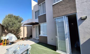 Departamento en Venta en PB  Zakia Querétaro 2 recamaras, amplio Jardin/ Alberca