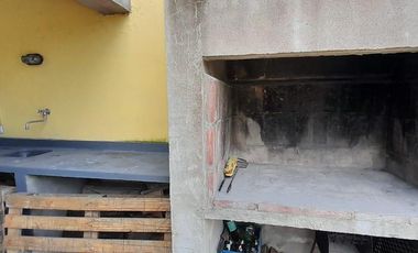 Casa en venta en Quequén - Necochea - 4 ambientes con pileta