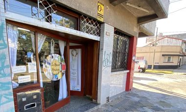 SANTILLI - LAPRIDA 1605 - Local en Lomas de Zamora Oeste