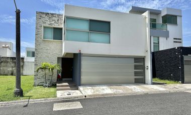 Casa en Venta en Lomas del Sol