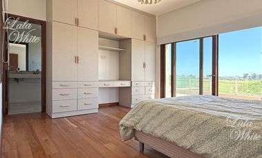 Casa con vista al golf en venta - La Providencia Country Club, Canning, Ezeiza