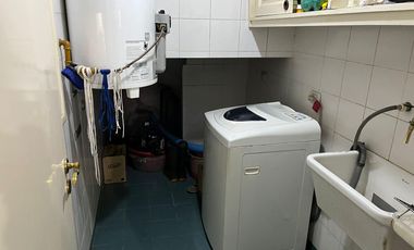 Chalet de 4 dormitorios y gran fondo con pileta!