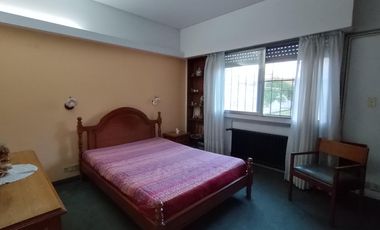 CASA EN EXCELENTE UBICACION SOBRE LOTE DE 819 M2