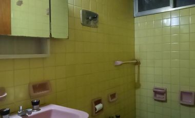 CASA EN EXCELENTE UBICACION SOBRE LOTE DE 819 M2