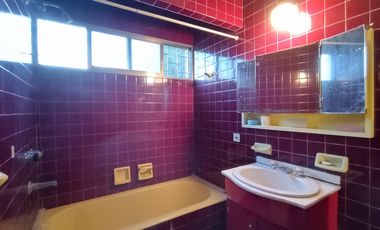 CASA EN EXCELENTE UBICACION SOBRE LOTE DE 819 M2