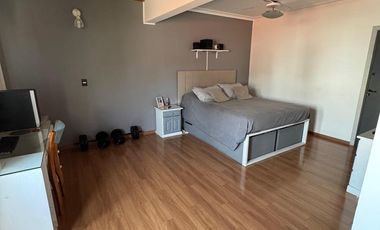 3 Departamentos en bloque en Banfield Oeste